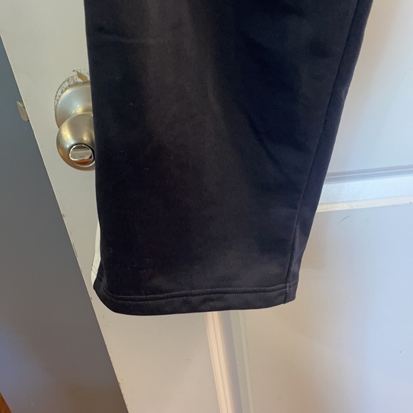 Adidas xl 3 stripe black joggers xl shiny silky feel - Picture 4 of 7